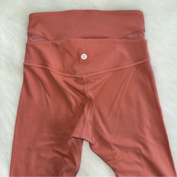 Lululemon Cross Leggings - Picture 5 of 13